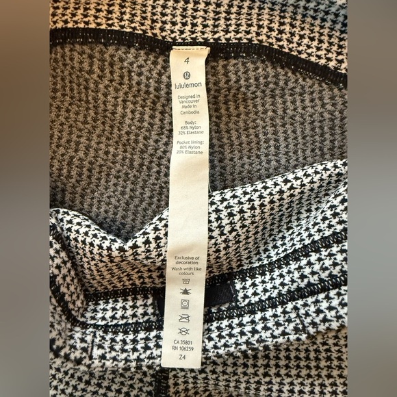 Lululemon Speed Up Tight in Teeny Tooth White Black Size 4 - Picture 4 of 10